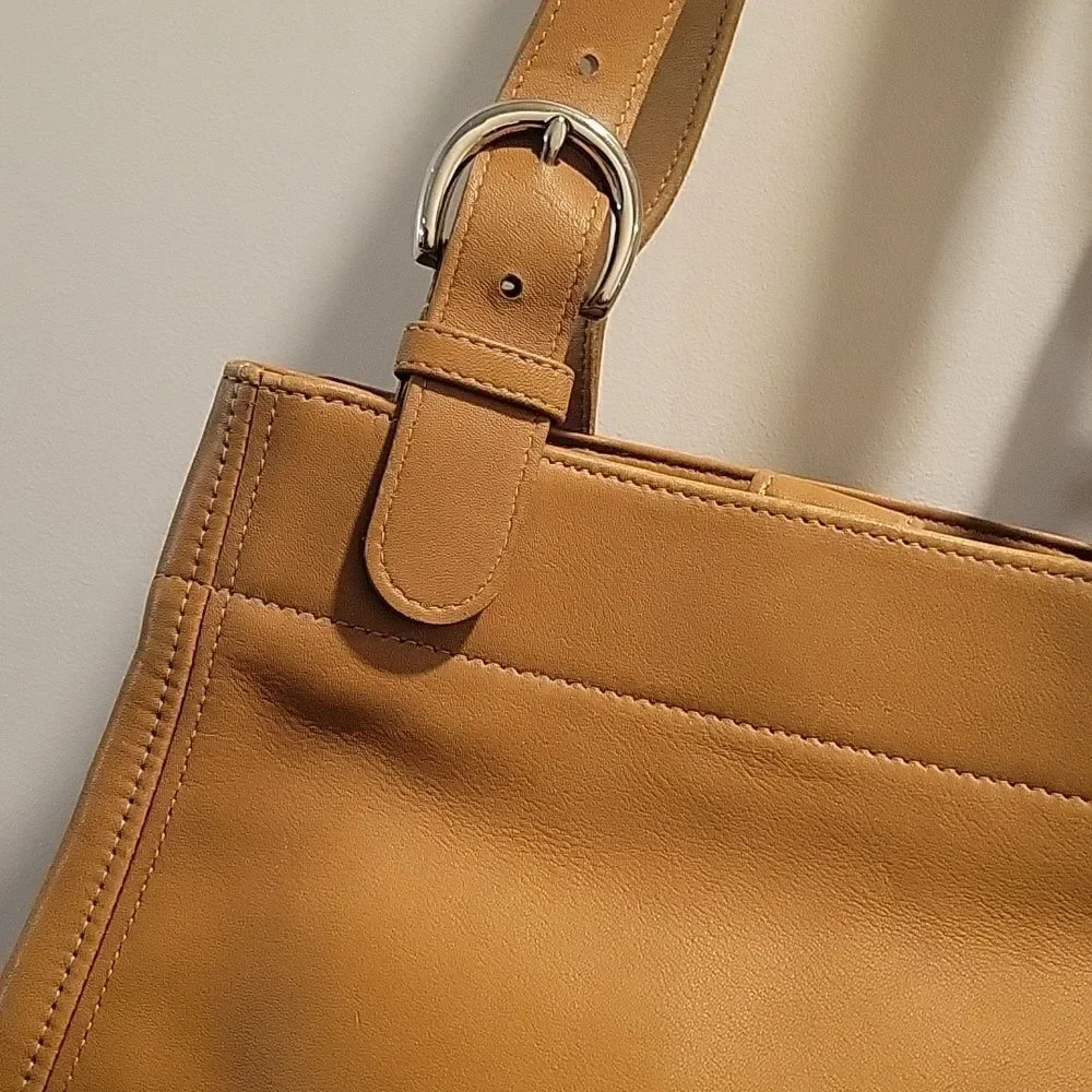 Coach vintage tan